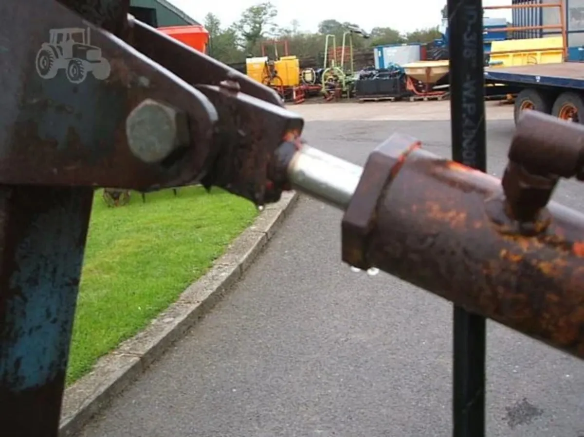 PARMITER CONTRACTOR POST DRIVER - Image 4