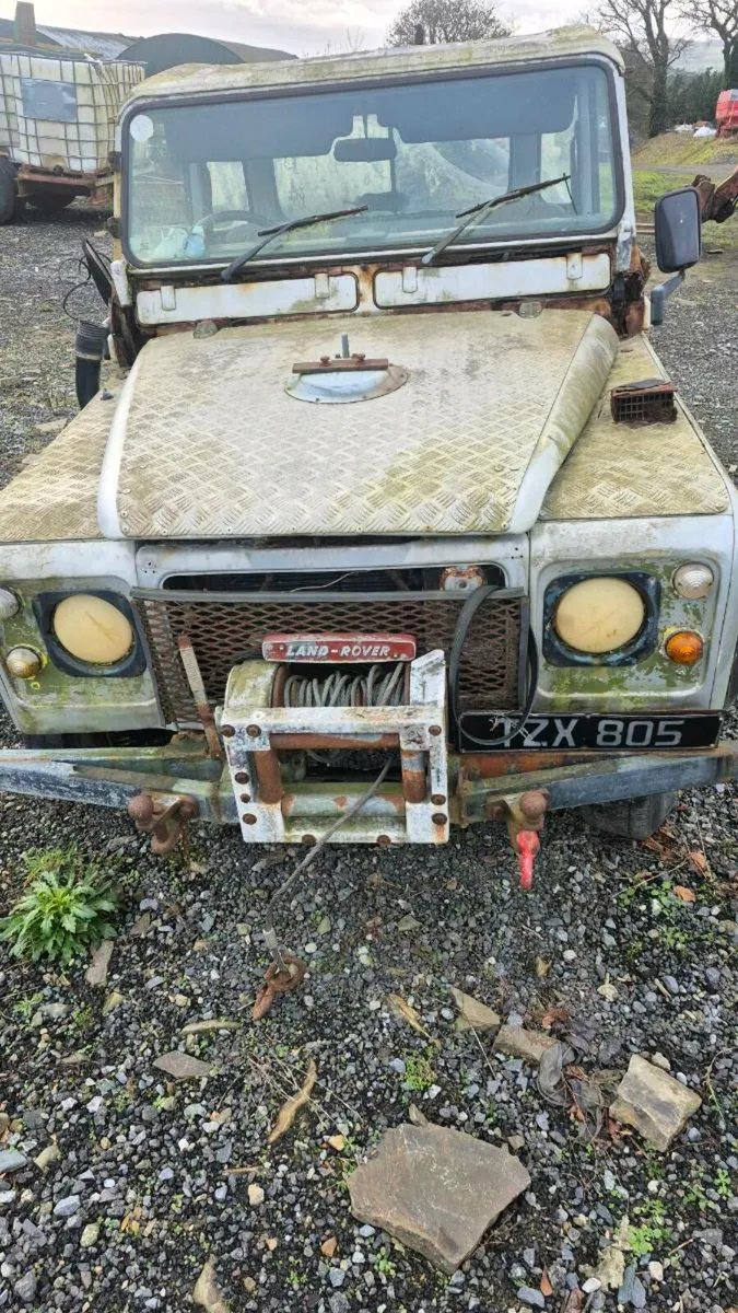 Land Rover - Image 2