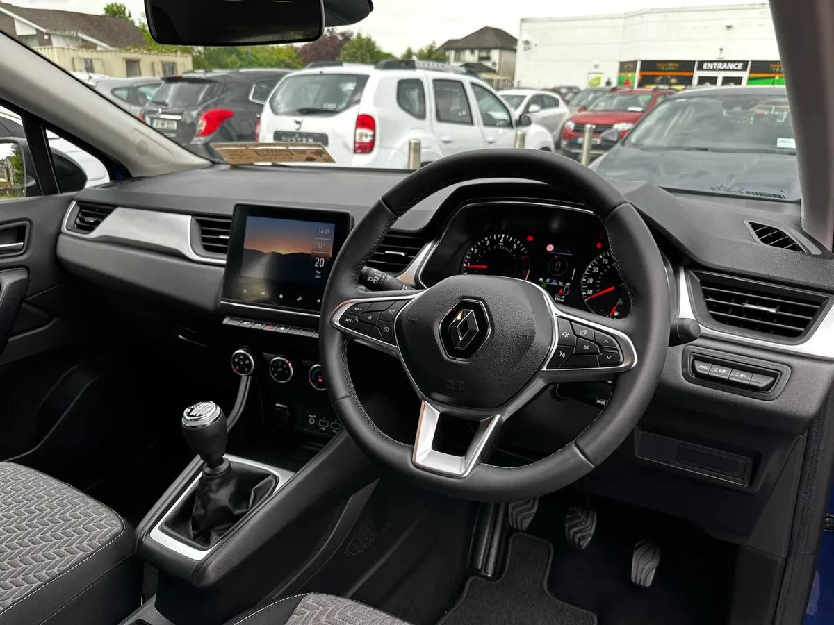 222 Renault Captur 1.0 Petrol - Only 29K Kms - Image 4