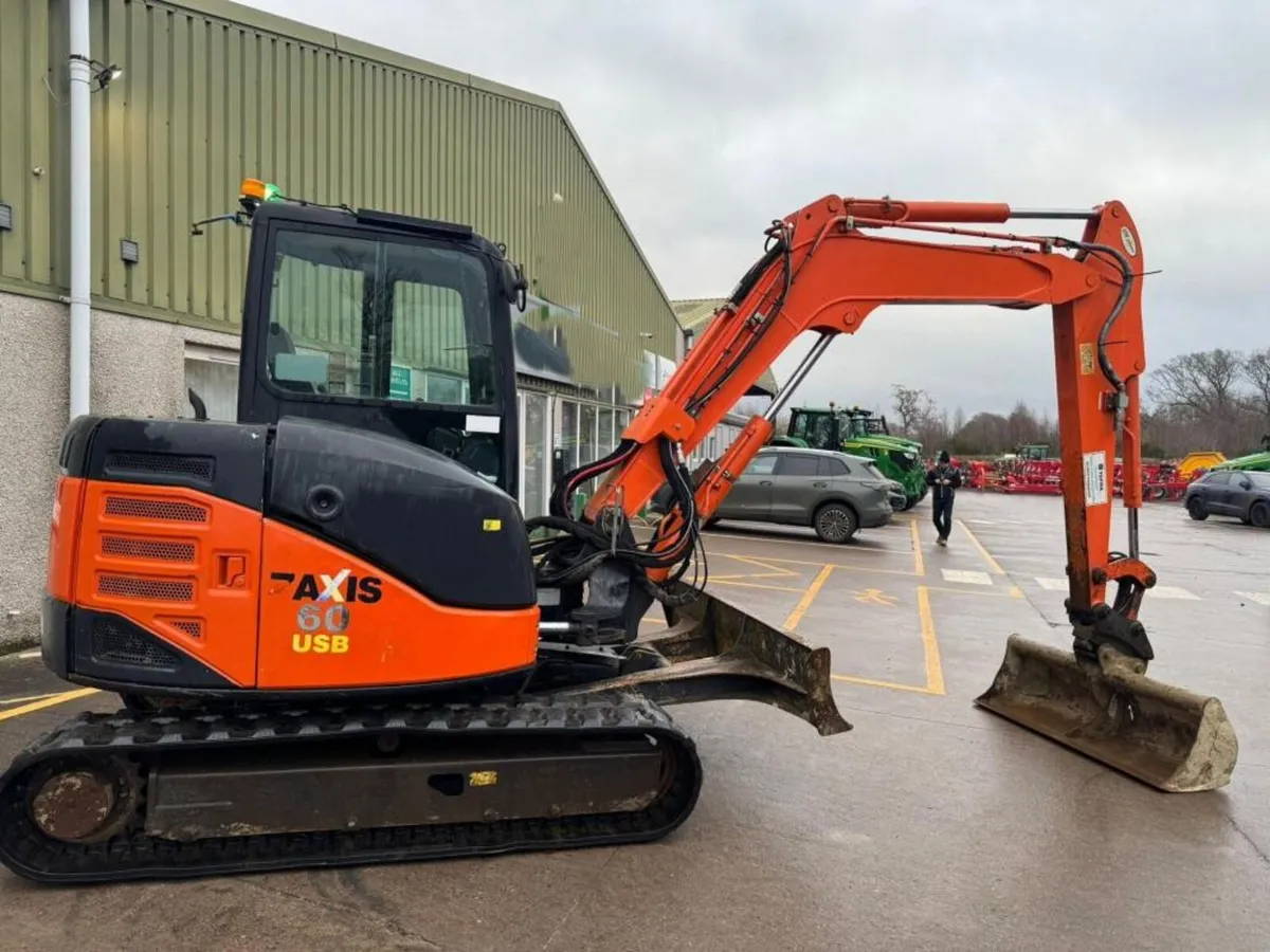 HITACHI ZX60 USB - 3, 5112 HOURS - Image 2