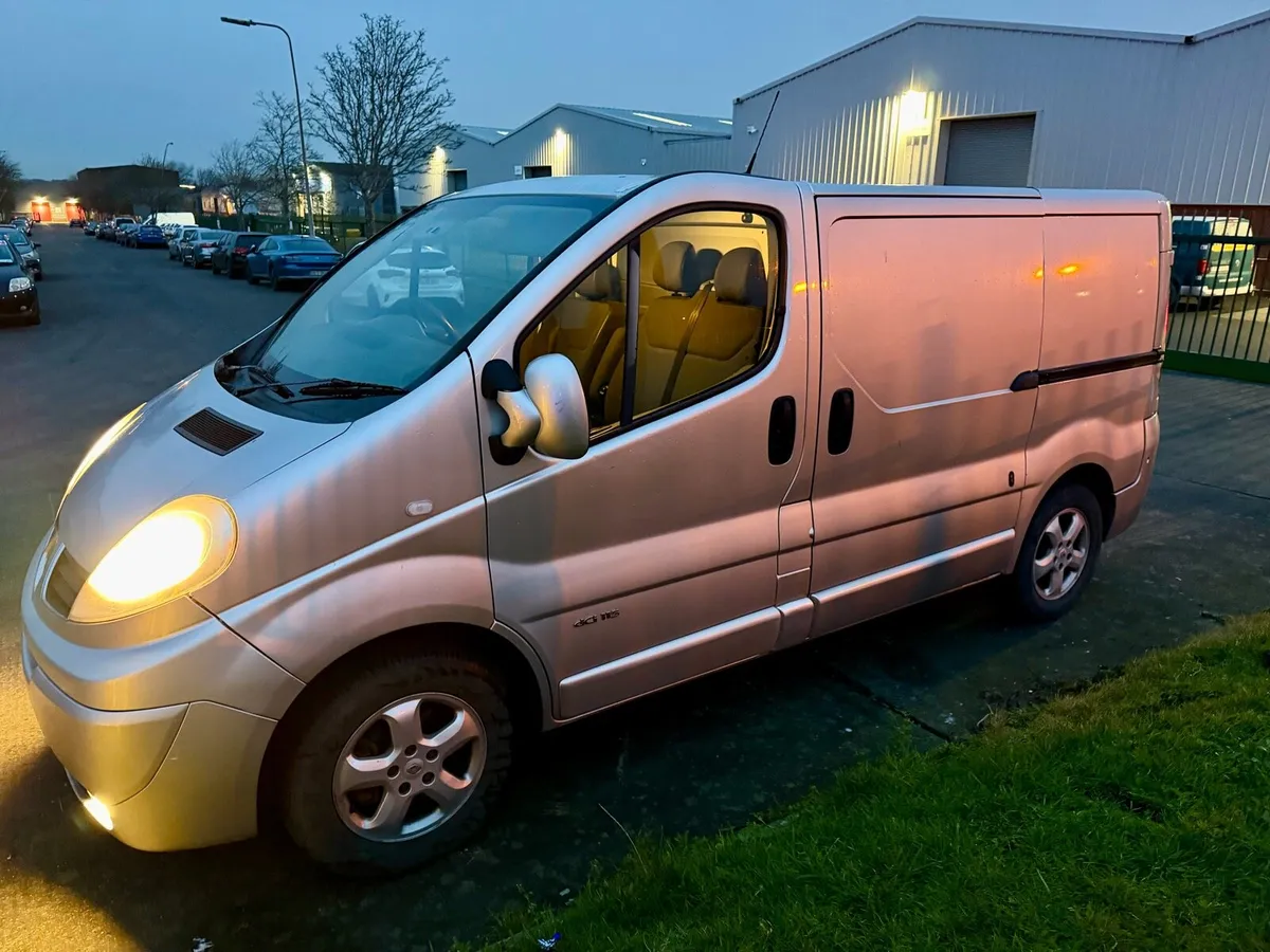 2013 Renault Trafic Sport 2.0 Very Clean - Image 3