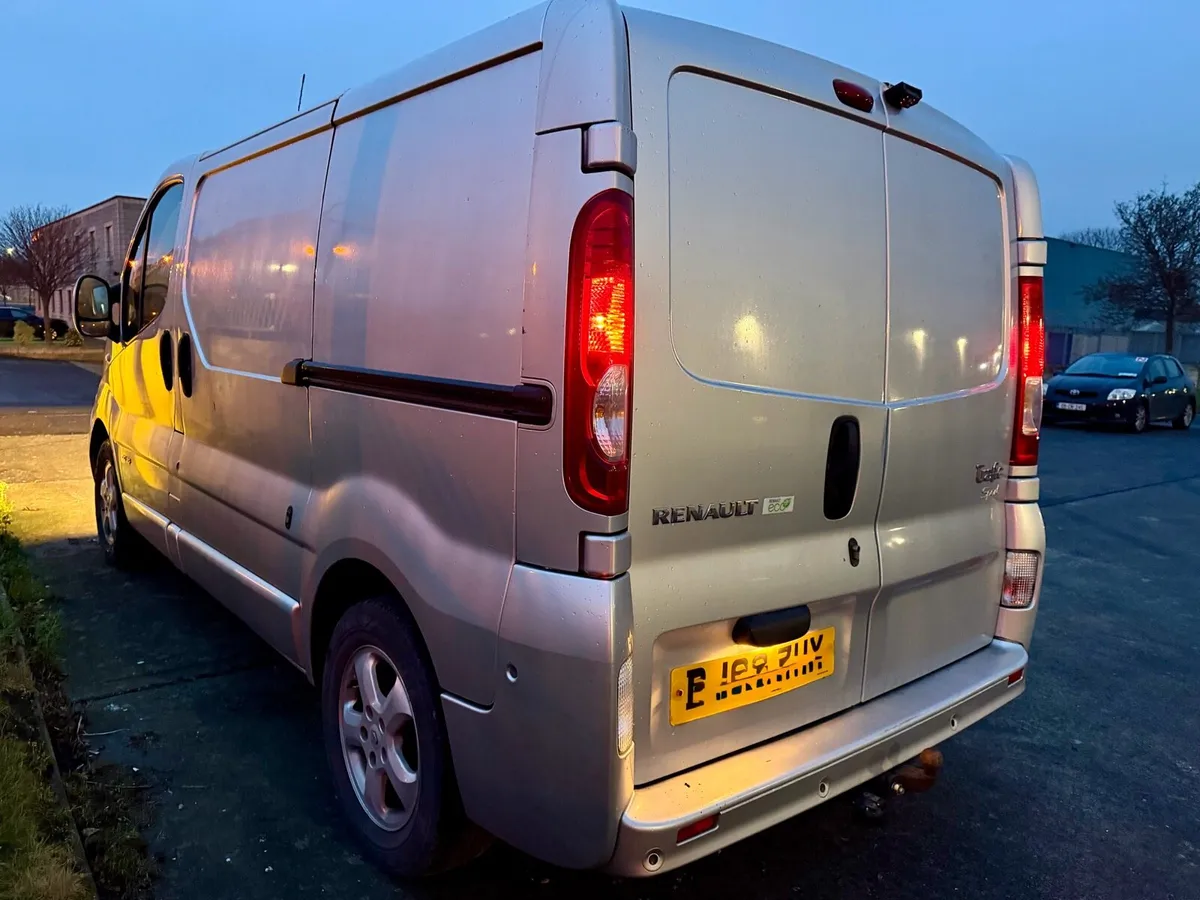 2013 Renault Trafic Sport 2.0 Very Clean - Image 4