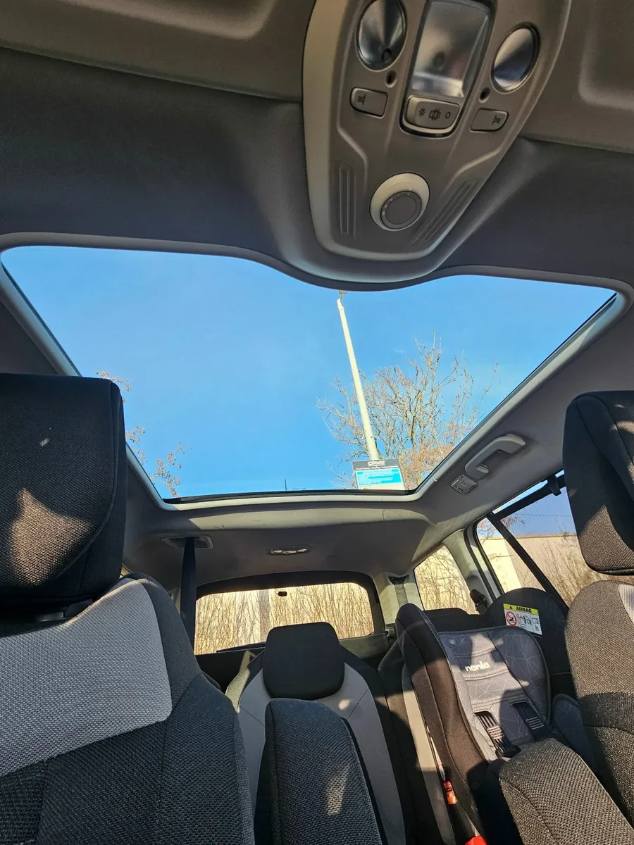 Citroen C4 Picasso 2015 Automatic - Image 4