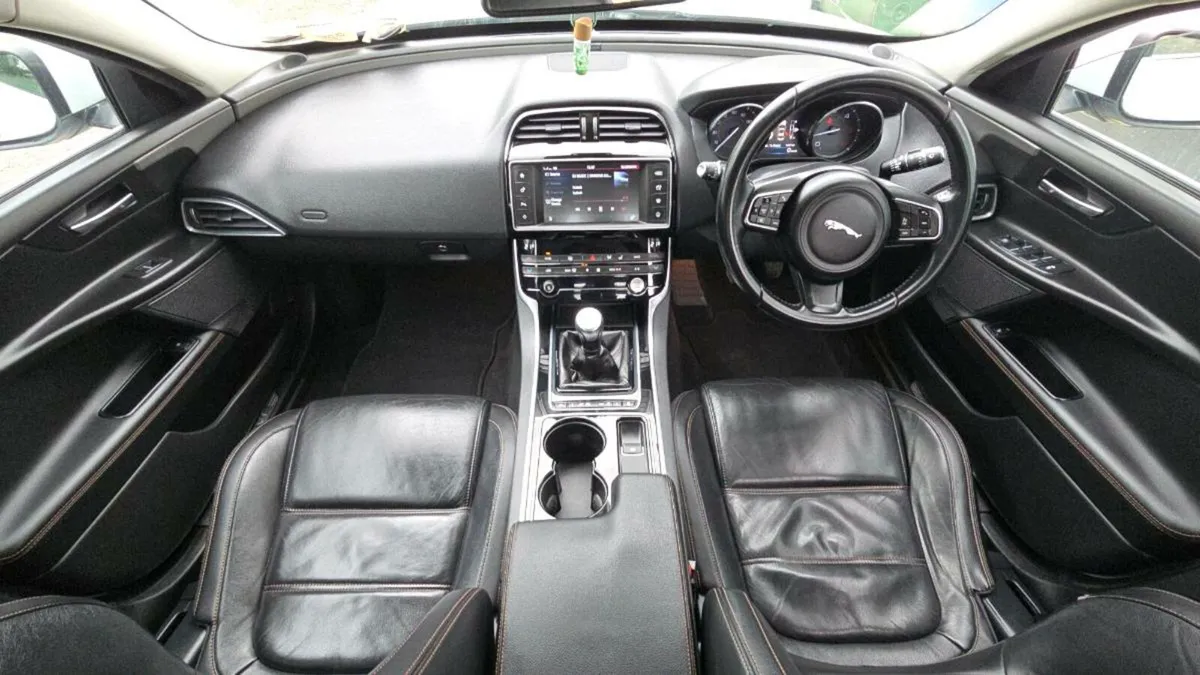 2016 Jaguar XE New ENGINE fitted €8950 - Image 2