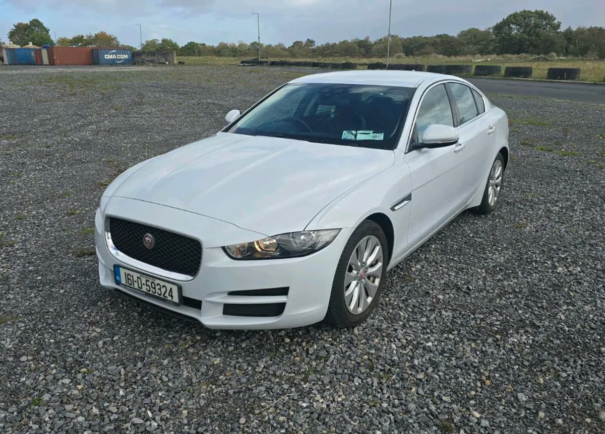 2016 Jaguar XE New ENGINE fitted €8950 - Image 4