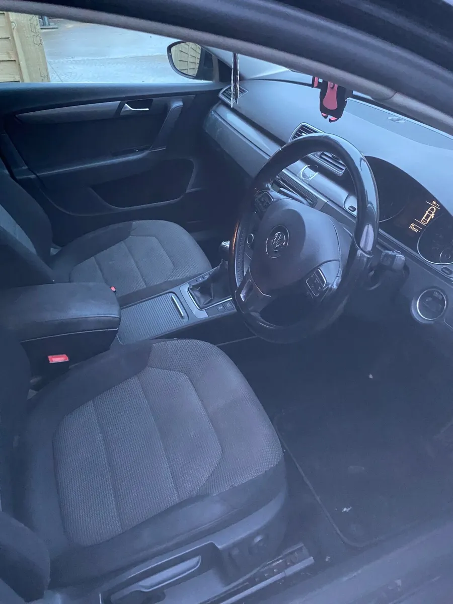 2011 Volkswagen Passat tdi blue motion - Image 3