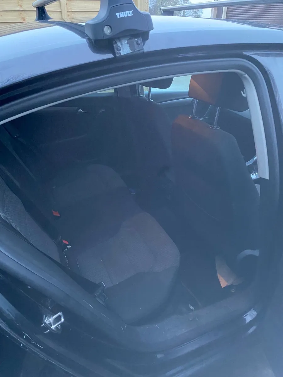 2011 Volkswagen Passat tdi blue motion - Image 4