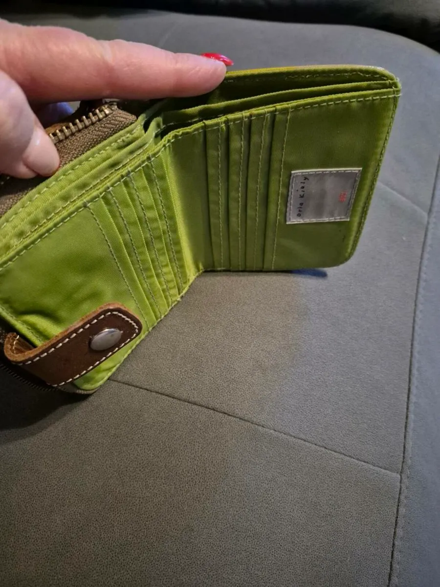 Orla Kiely bag and matching purse - Image 4