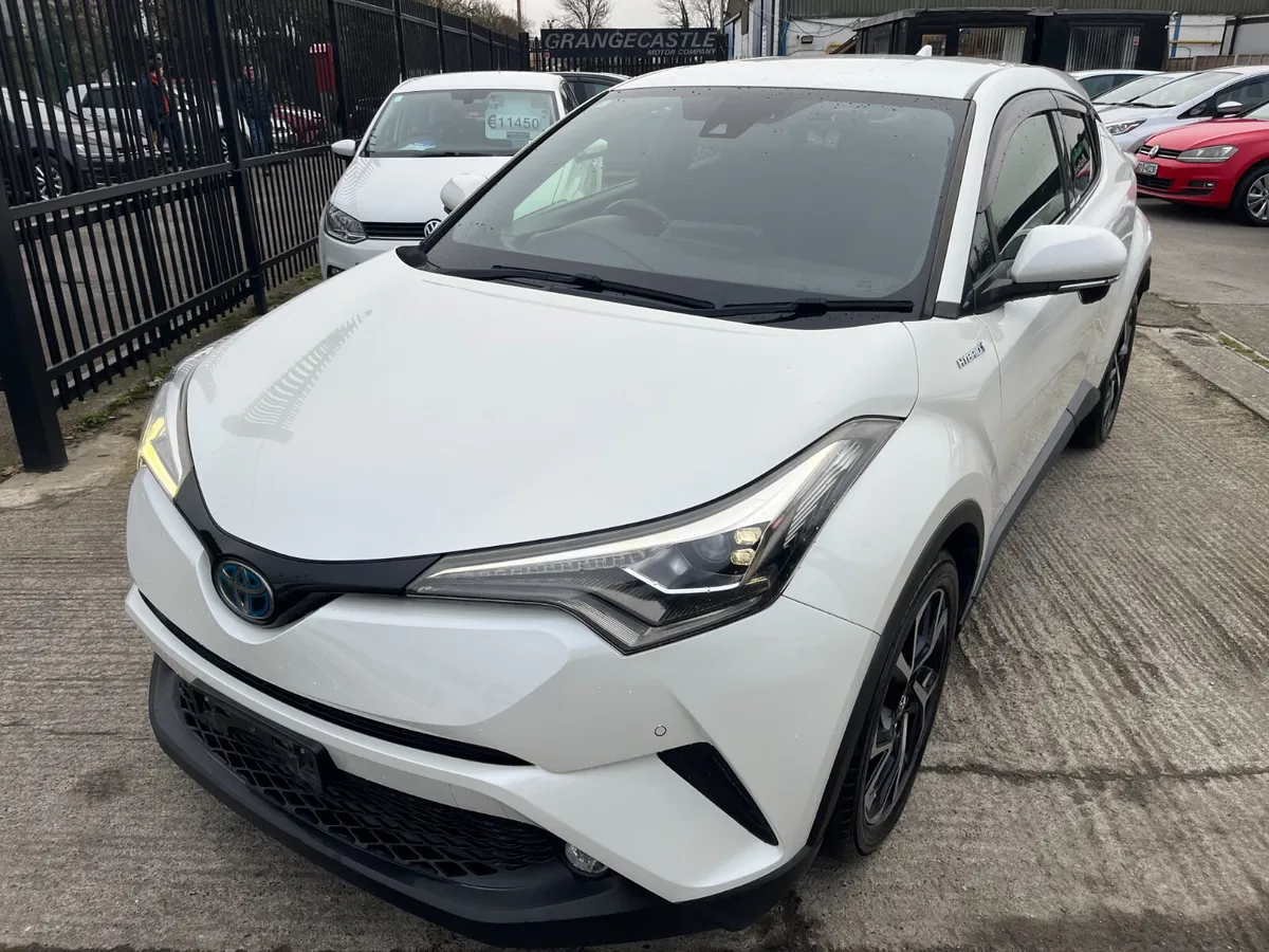 TOYOTA C-HR 2018, 1.8 HYBRID AUTO LOW KM HIGH SPEC - Image 2