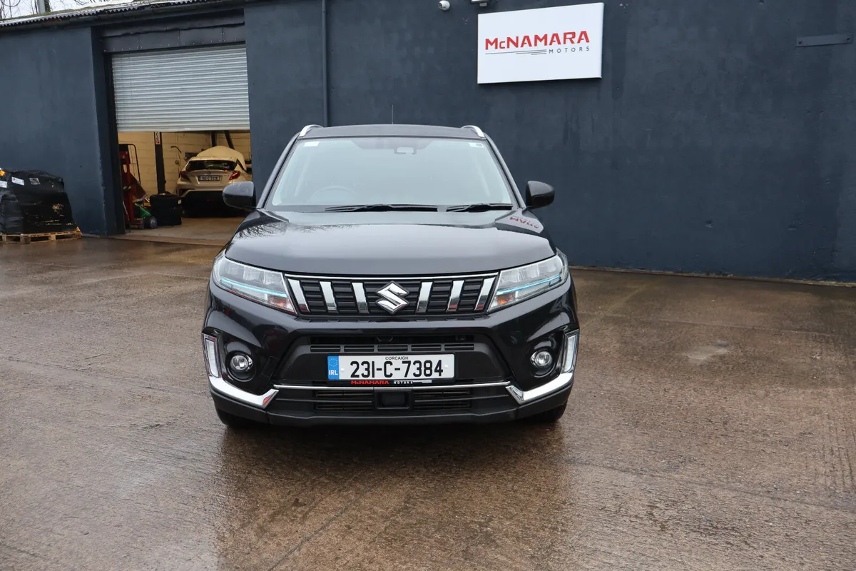 Suzuki Vitara MILD HYBRID SZ-T Exceptional! - Image 4