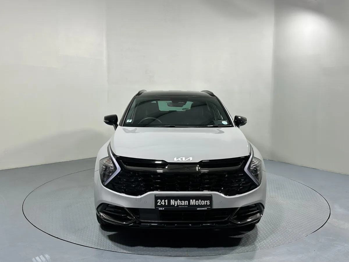 Kia Sportage PHEV 4x4 241 - Image 2