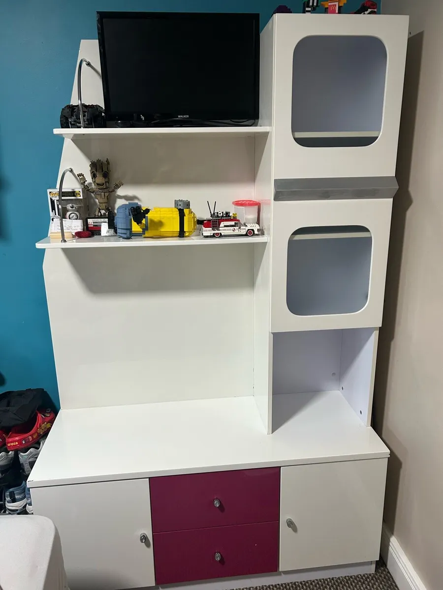 Tv storage unit - Image 1