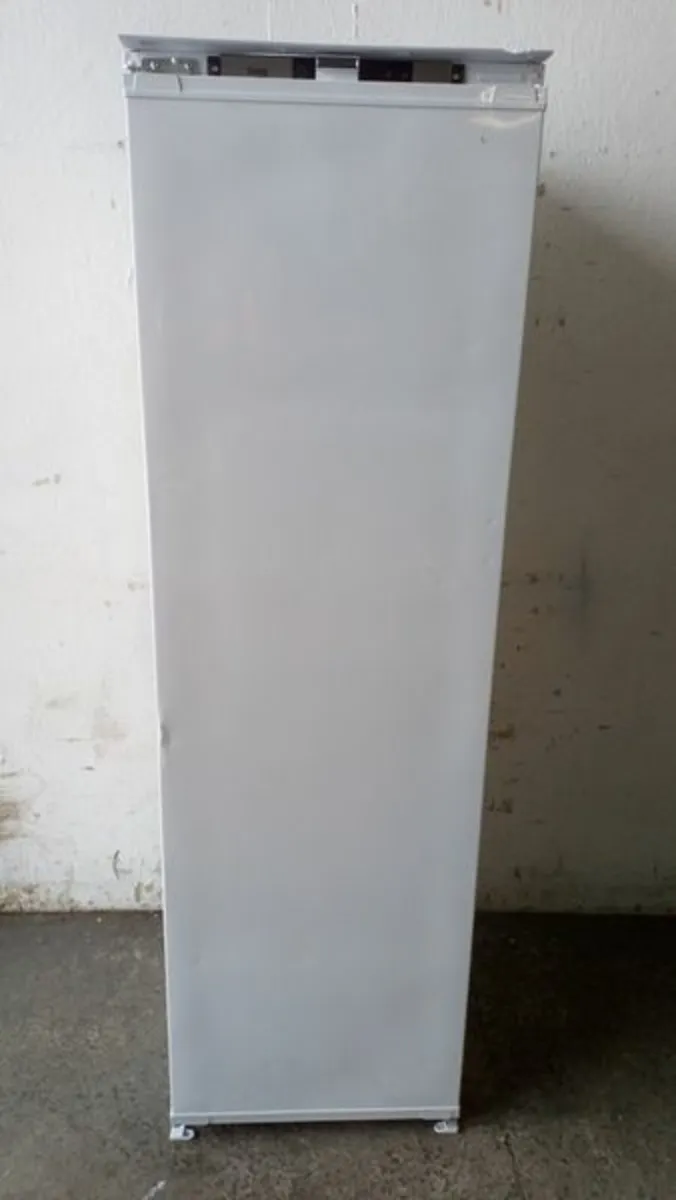 Integrated Larder Freezer EX-Display - Image 1