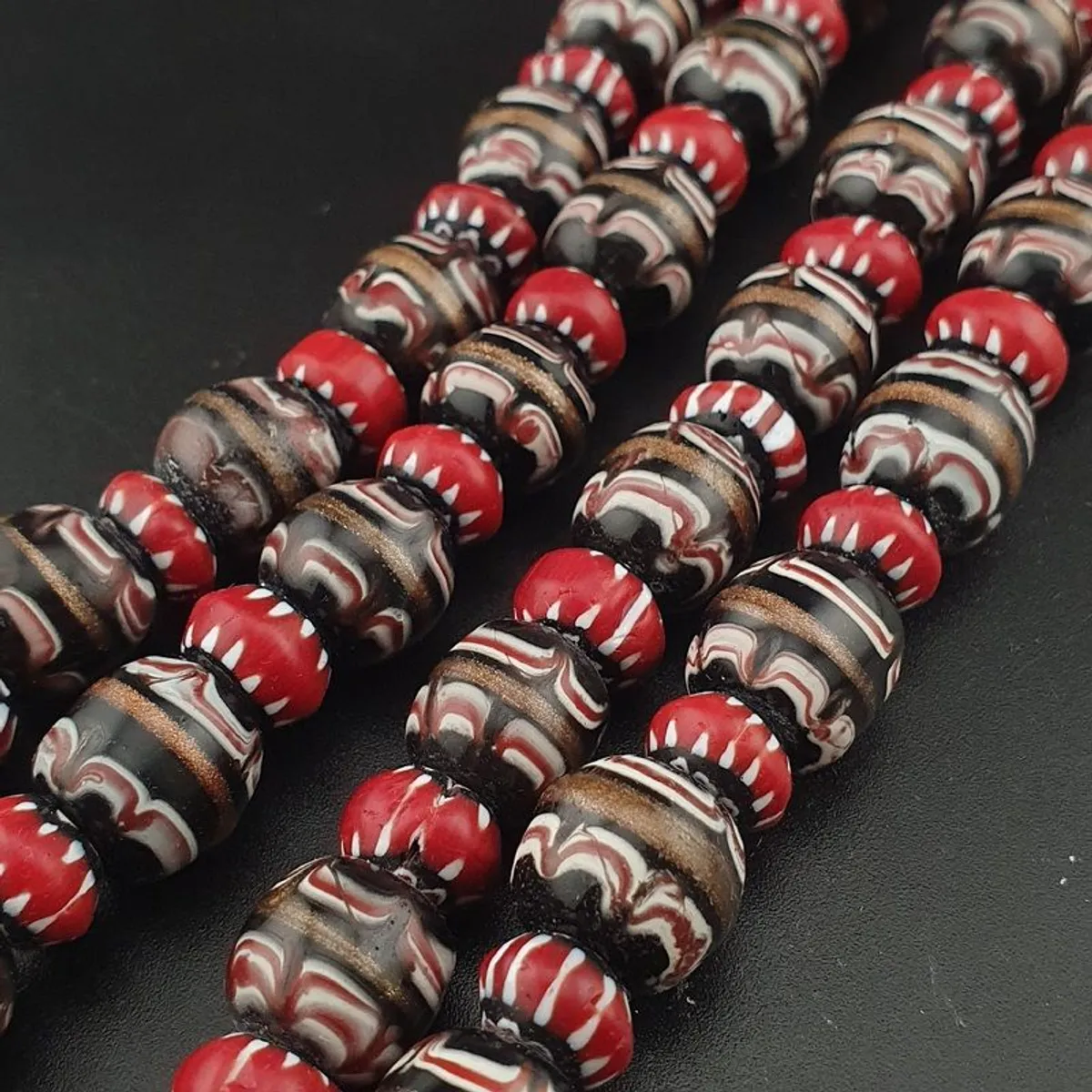 Antique Murano Style Aventurine & Chevron Glass Beads Necklace - Image 3