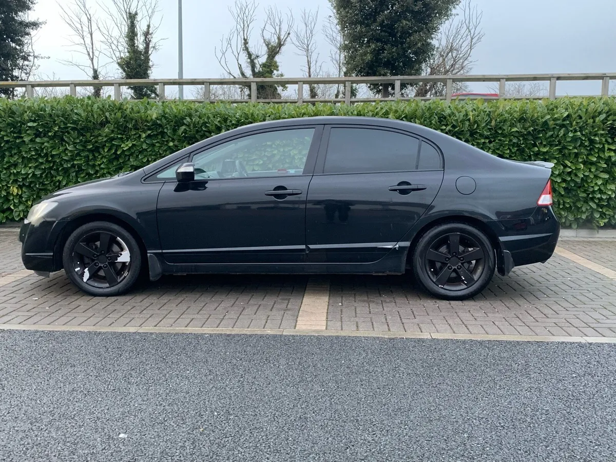 2009 Honda Civic * SUNROOF* NEW NCT * - Image 4