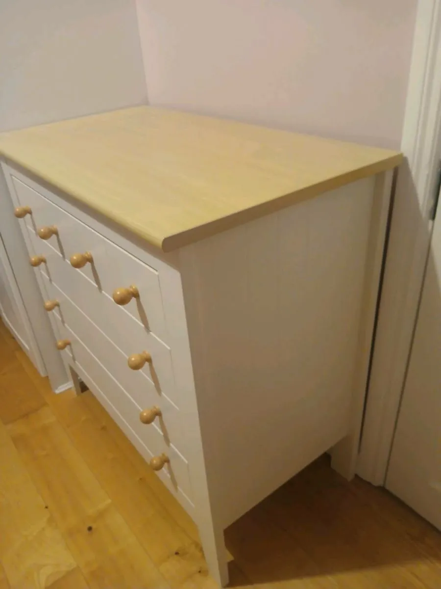 Chest of drawers - Image 2