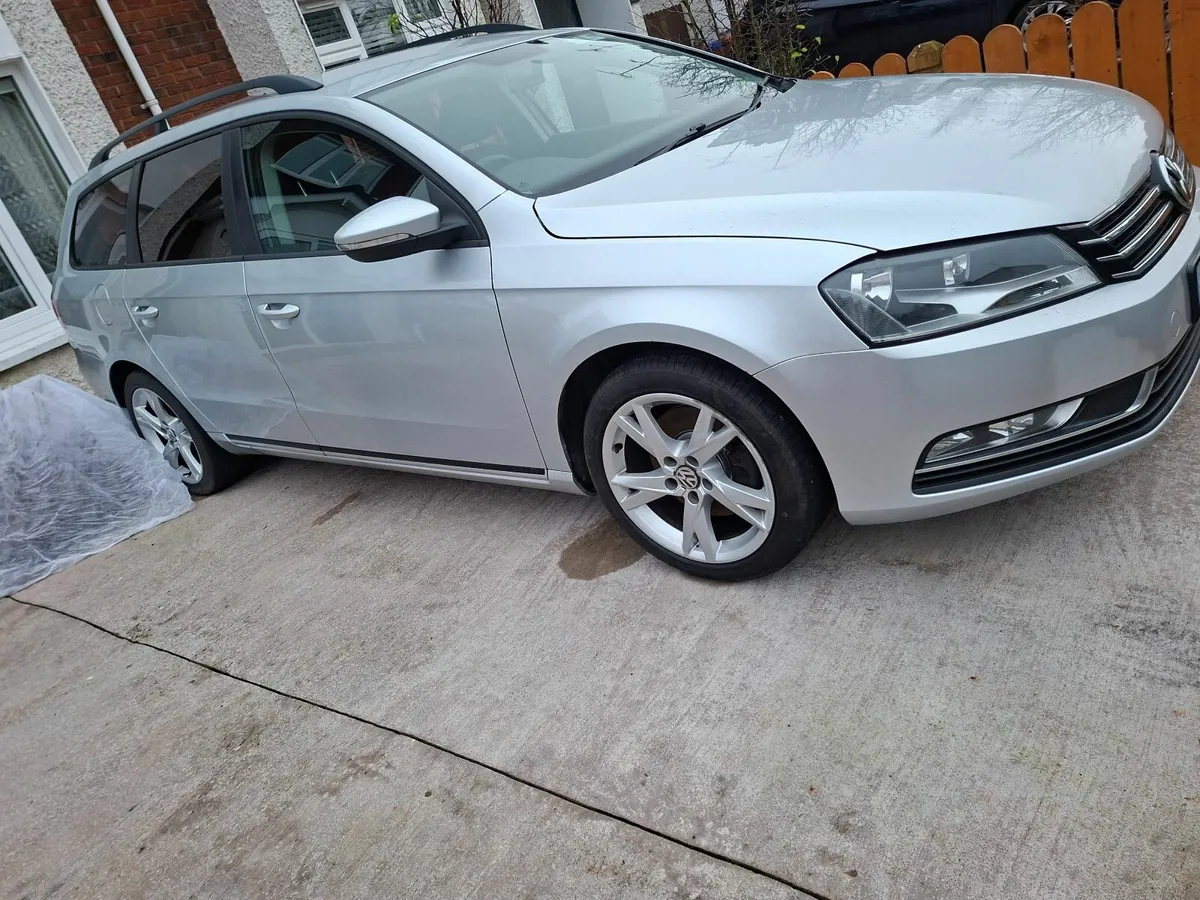 Volkswagen Passat 2014 - Image 3