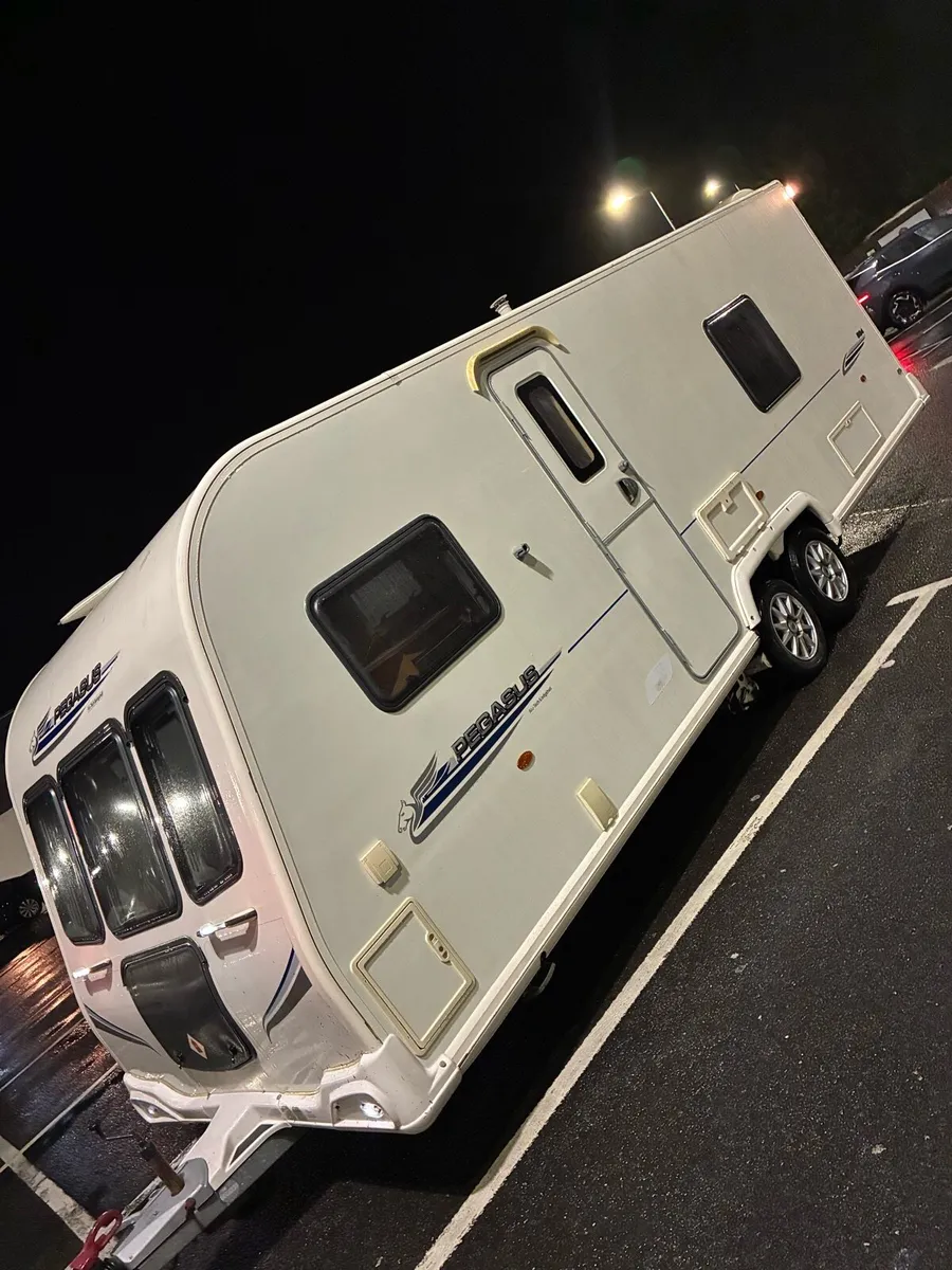 2010 Bailey Pegasus - Image 2