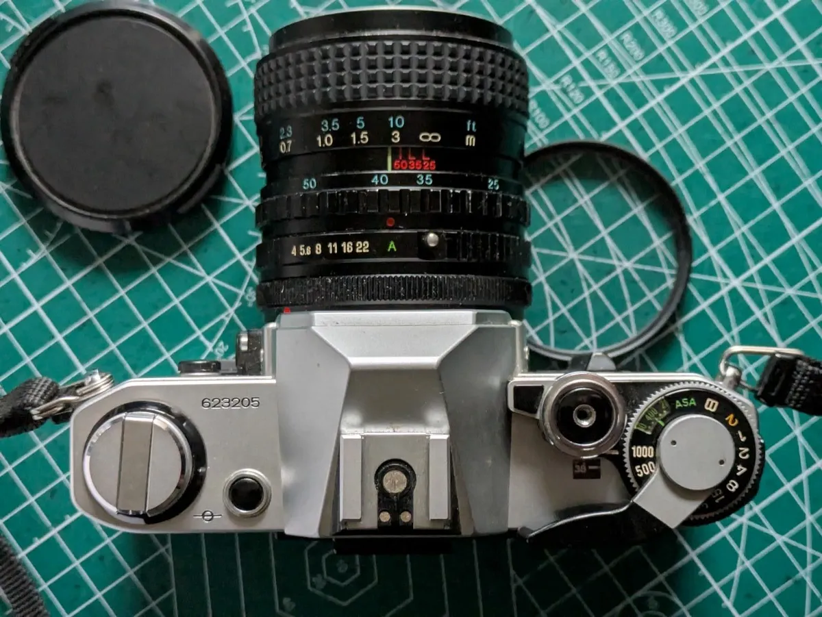 🎞️ Canon AE-1 film SLR camera +25-50/4  zoom lens - Image 2