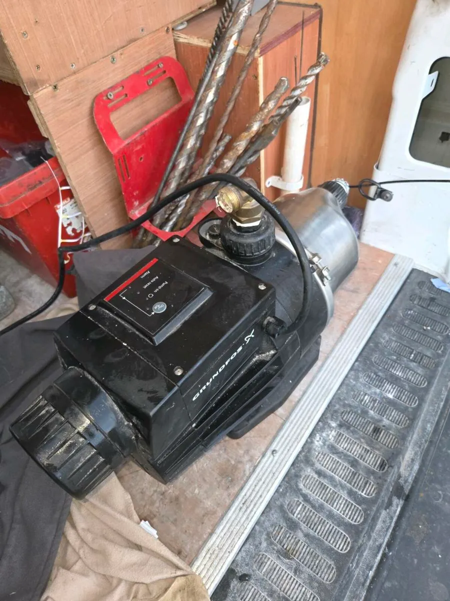 Grundfas water pump - Image 1