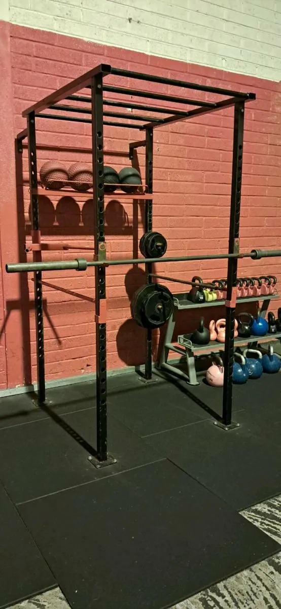 Heavy Duty Power Rack with Pull-Up Bar - Image 2