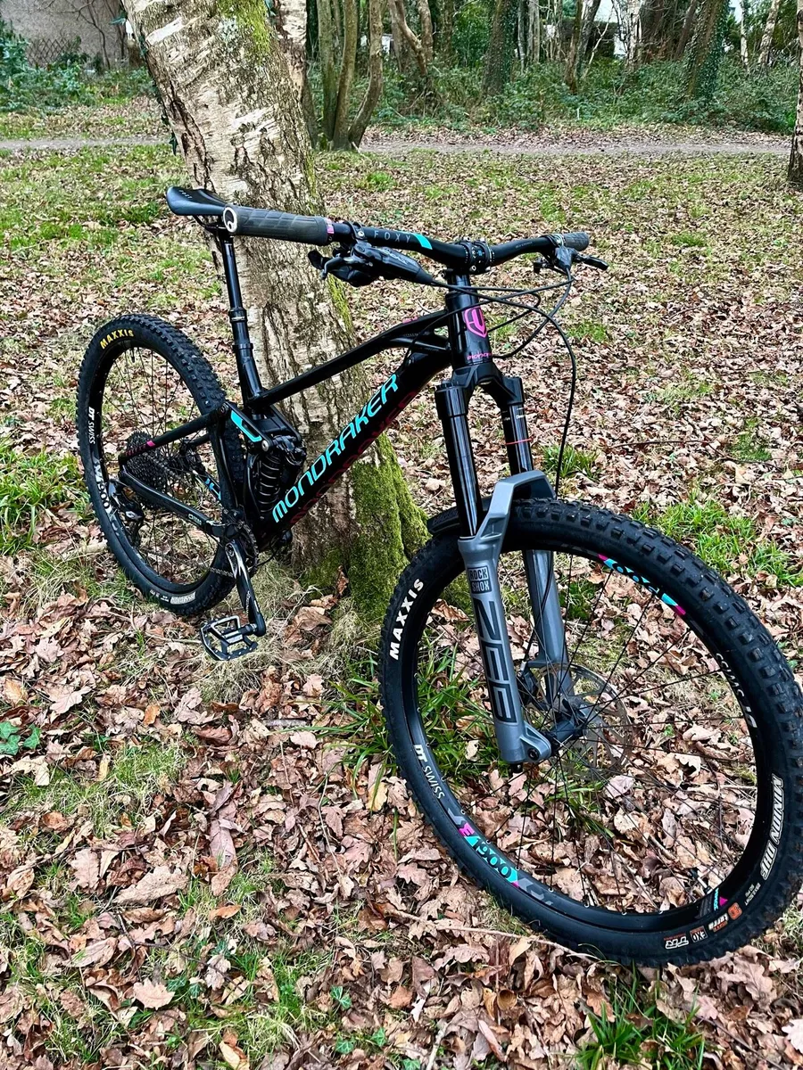 Mondraker Foxy XR 29 Medium Enduro Bike - Image 1