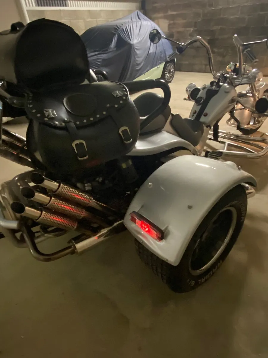 BOOM  TRIKE - Image 3