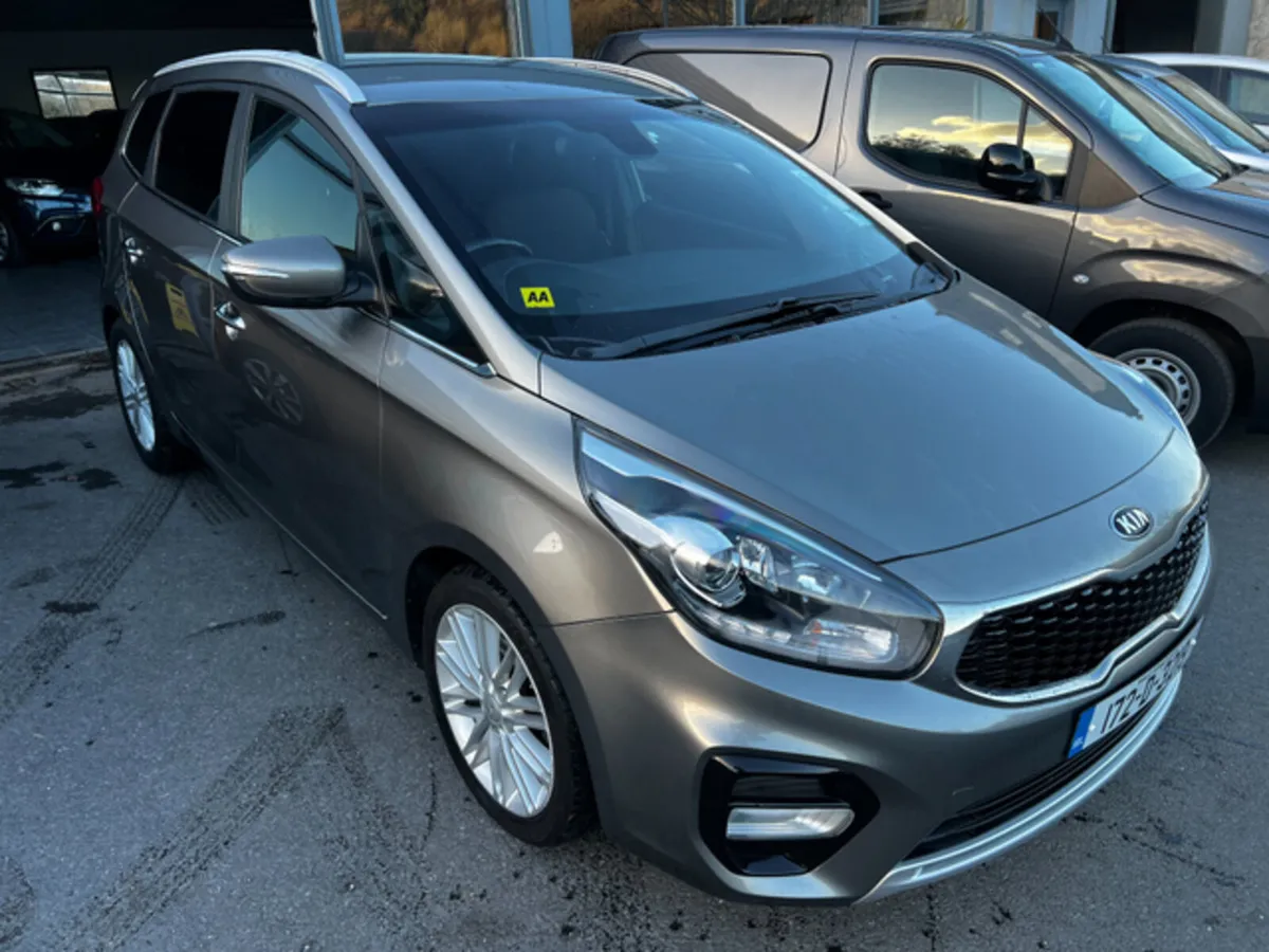 Kia Carens EX  1.7 Crdi 7 SEATER LOW KMS - Image 1