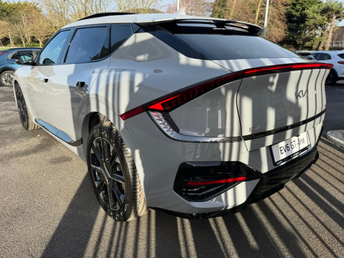 Kia EV6 GT Line***0% APR , €500 SuperValu Voucher - Image 4