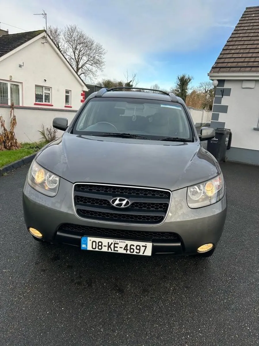 2008 Hyundai Santa Fe - Image 2
