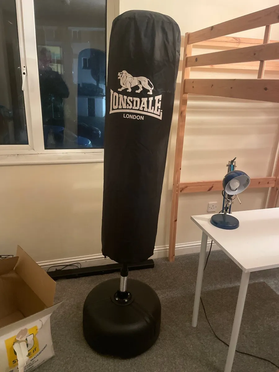 Lonsdale blow up boxing bag