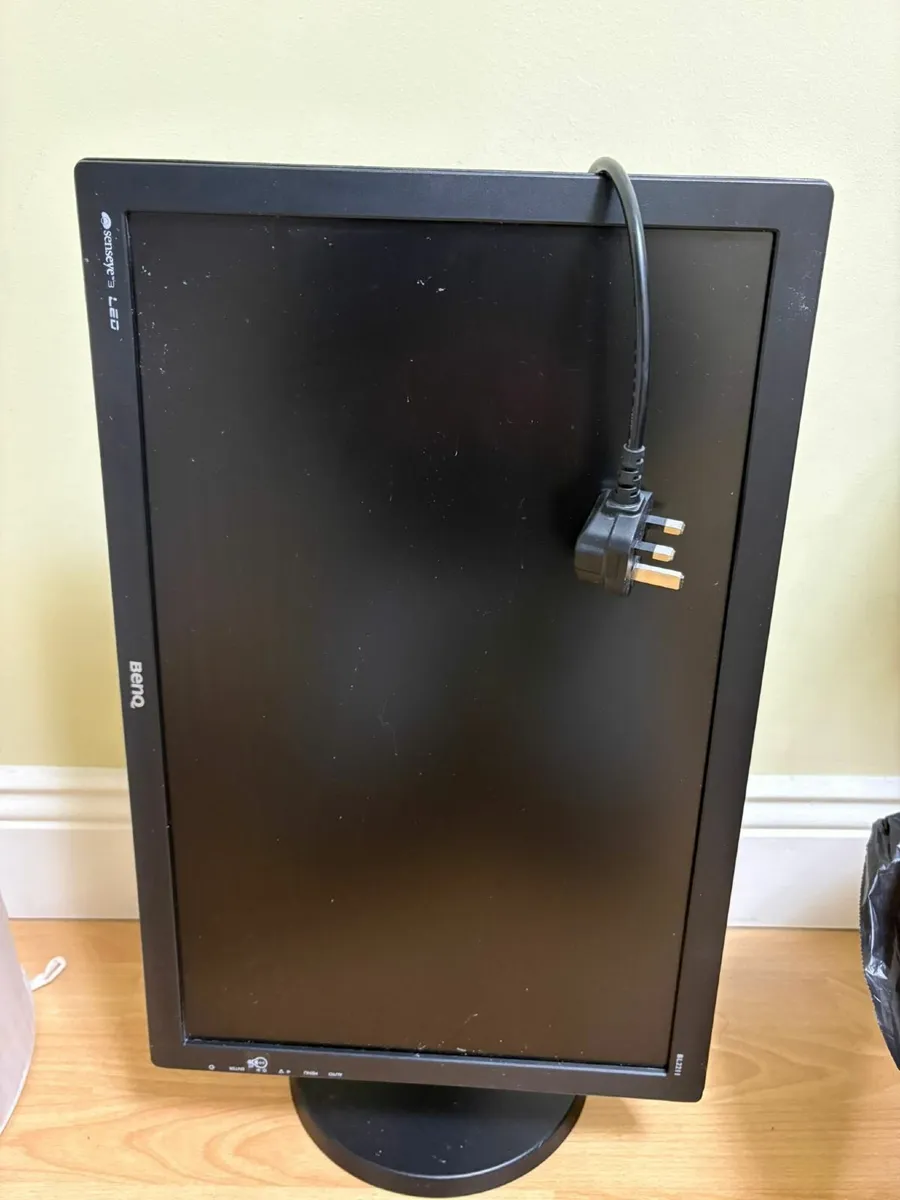 BenQ BL2211 LED Monitor - Image 1