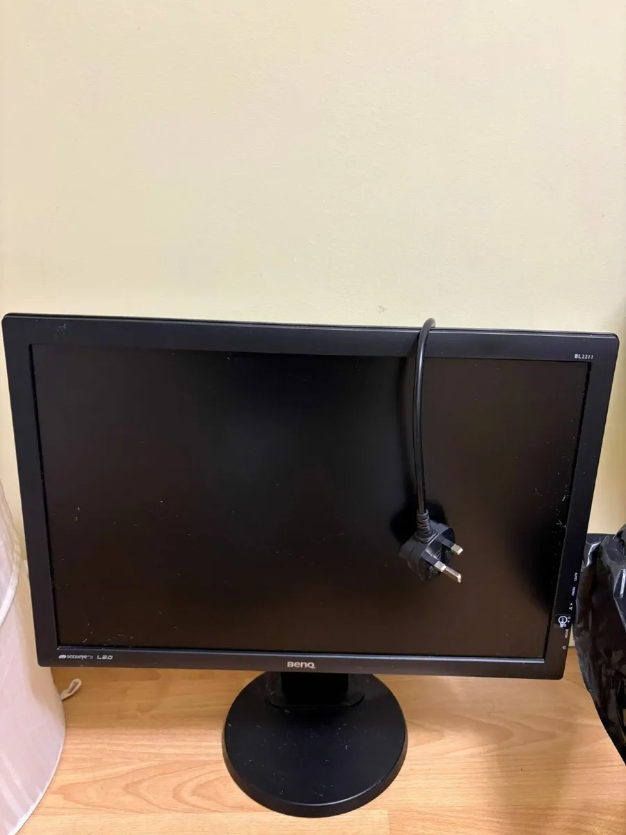 BenQ BL2211 LED Monitor - Image 2