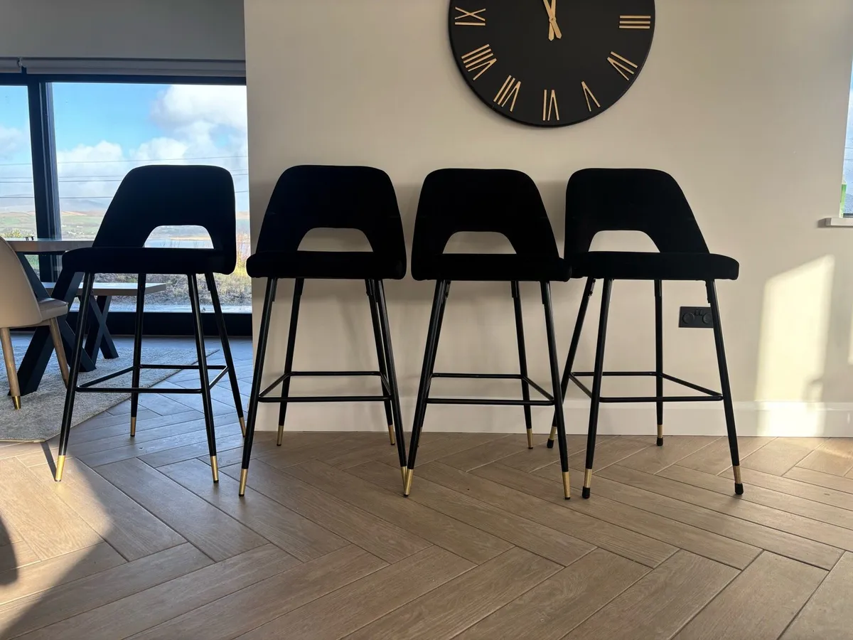 Island chairs - Image 4