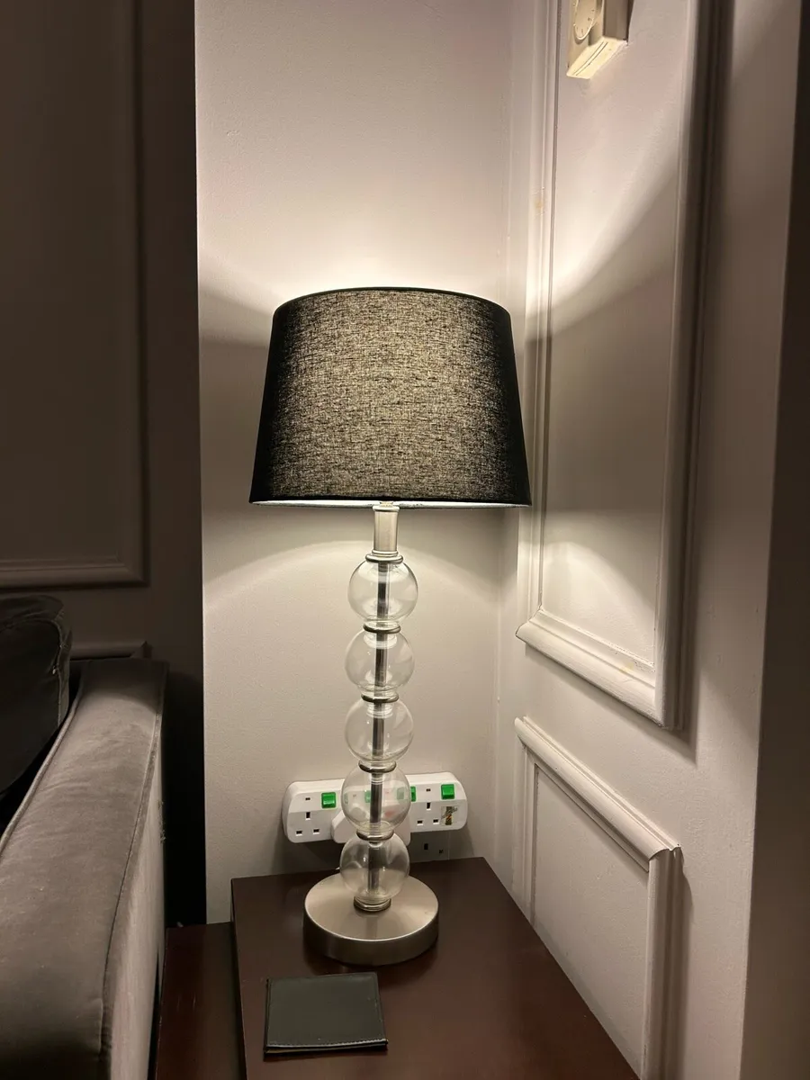 Table lamp with shade - Image 1