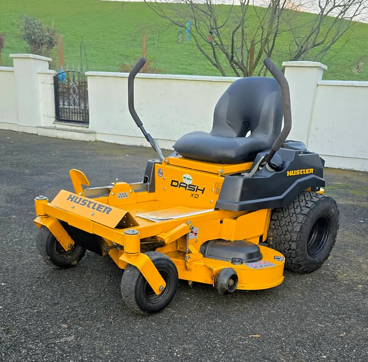 48" Hustler 2022 Kawasaki - Image 1