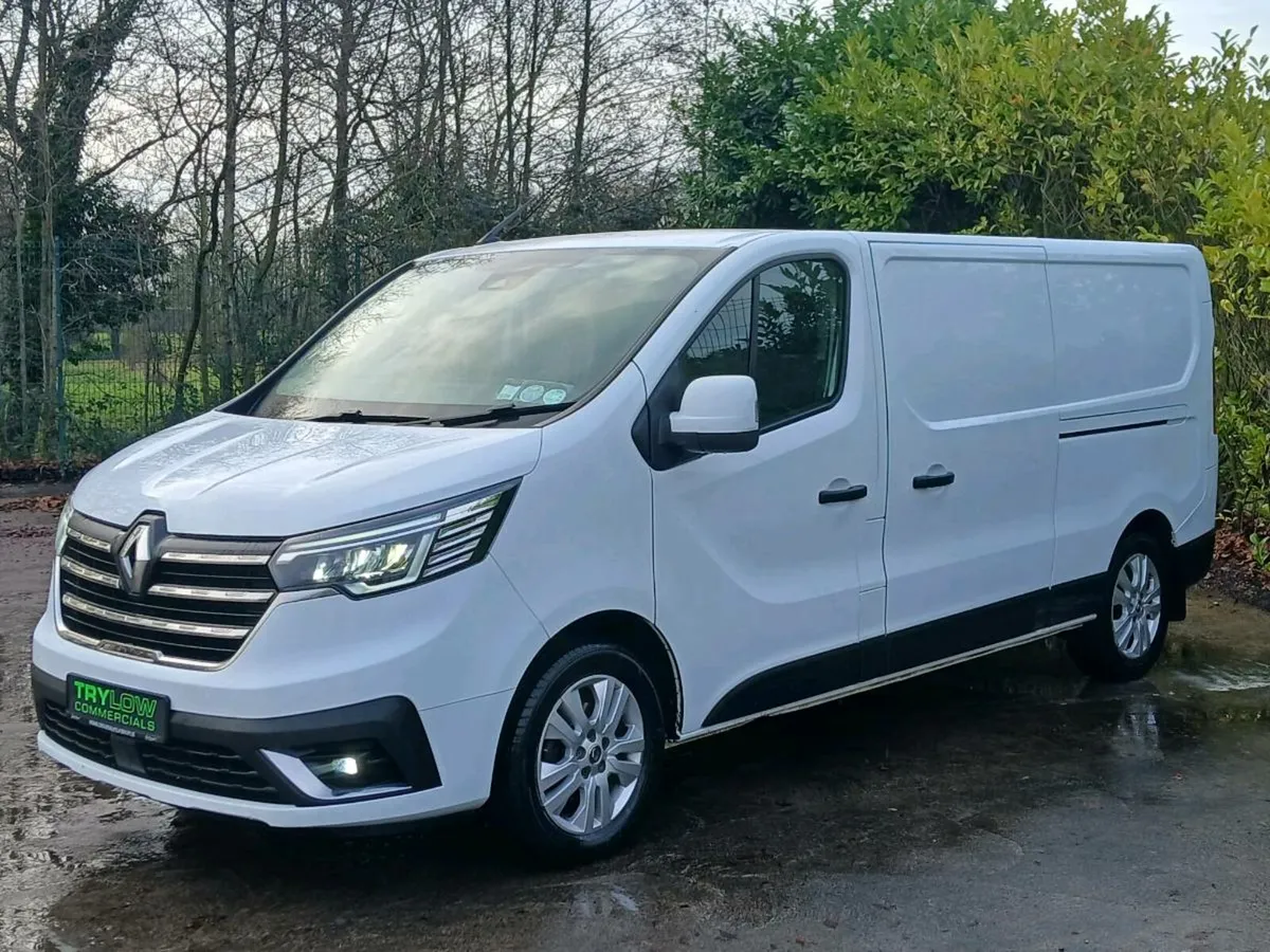 222 Renault Trafic Sport New Model One Owner FRSH - Image 1