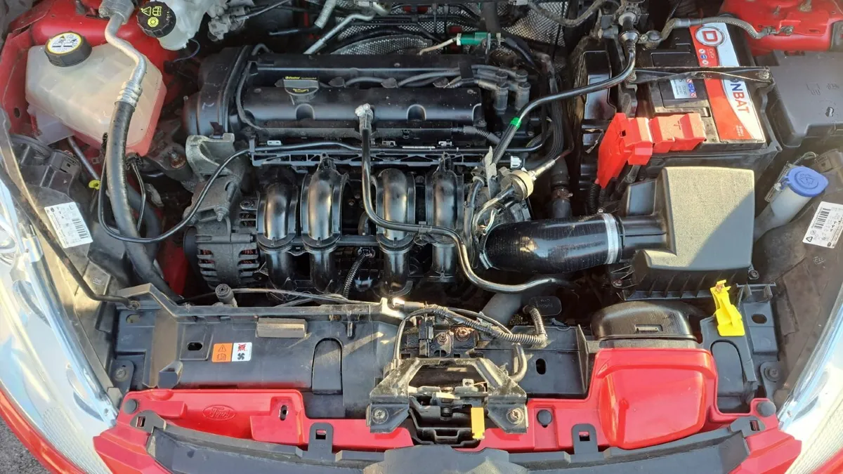 Ford Fiesta 1.25 ZETEC 5DR (2010) - Image 3