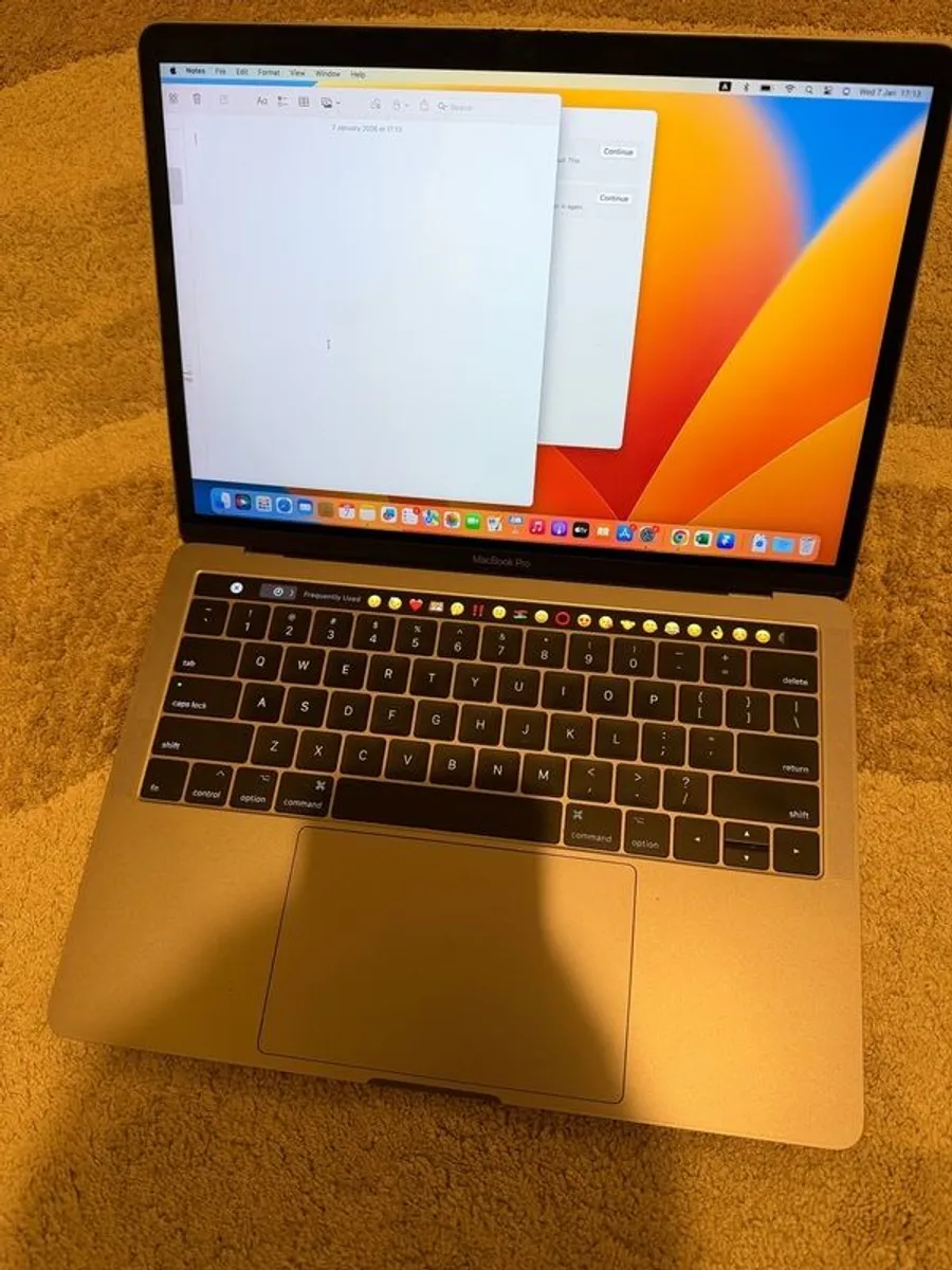 Mac Book Pro Touchbar 13.3" - Image 1