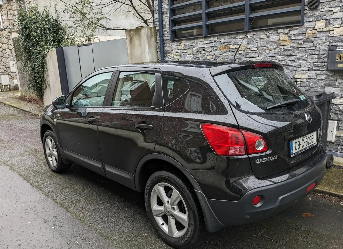 Nissan Qashqai 2009 - Image 1
