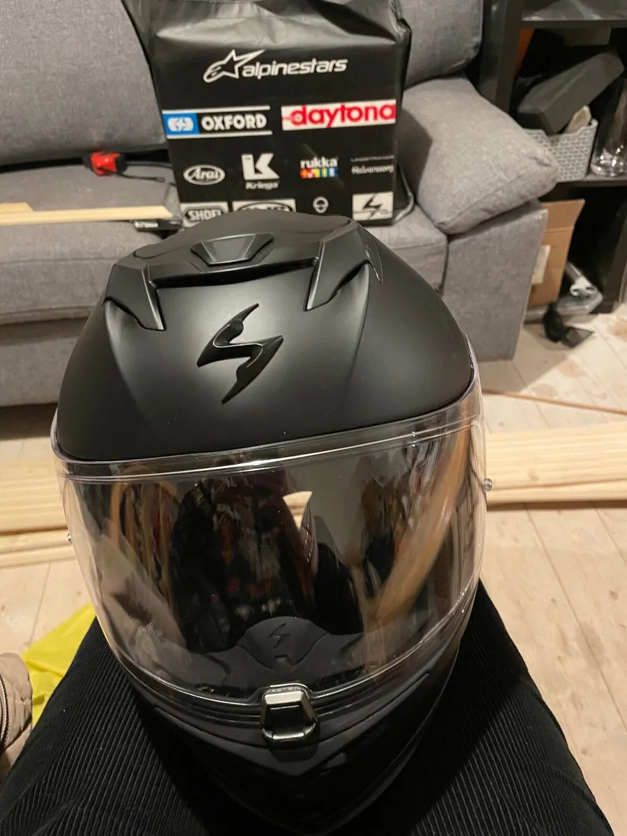 EXO-520 EVO AIR Motorbike helmet (barely used) wit - Image 2