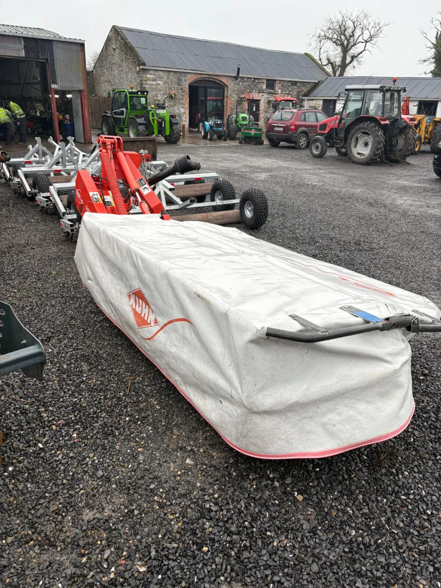 Kuhn Disc Mower - Image 1