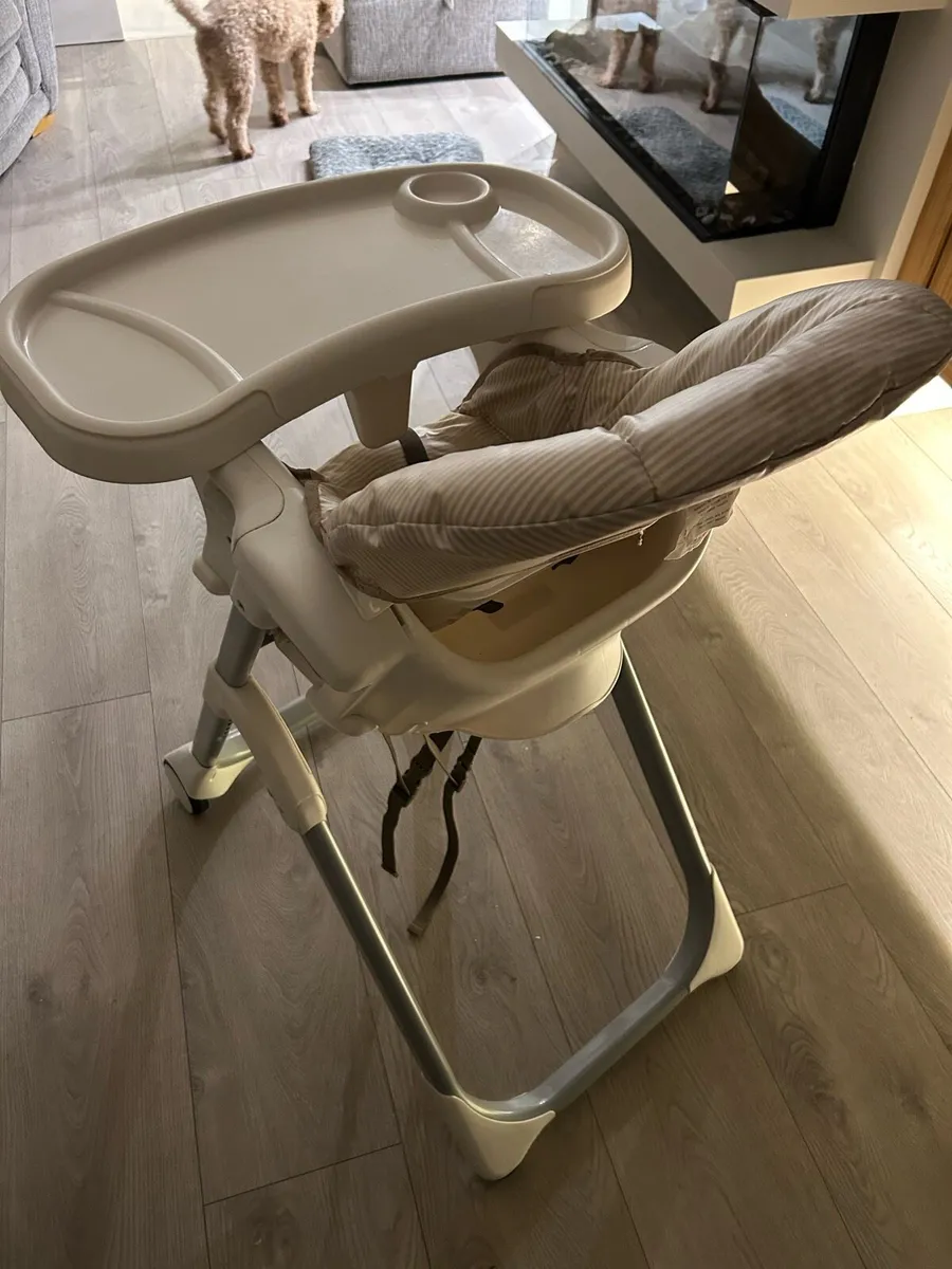 Second hand Swift Fold Graco High Chair - Image 3