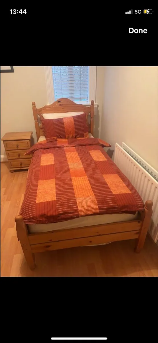 3 single bed frames + mattress + bedding - Image 4