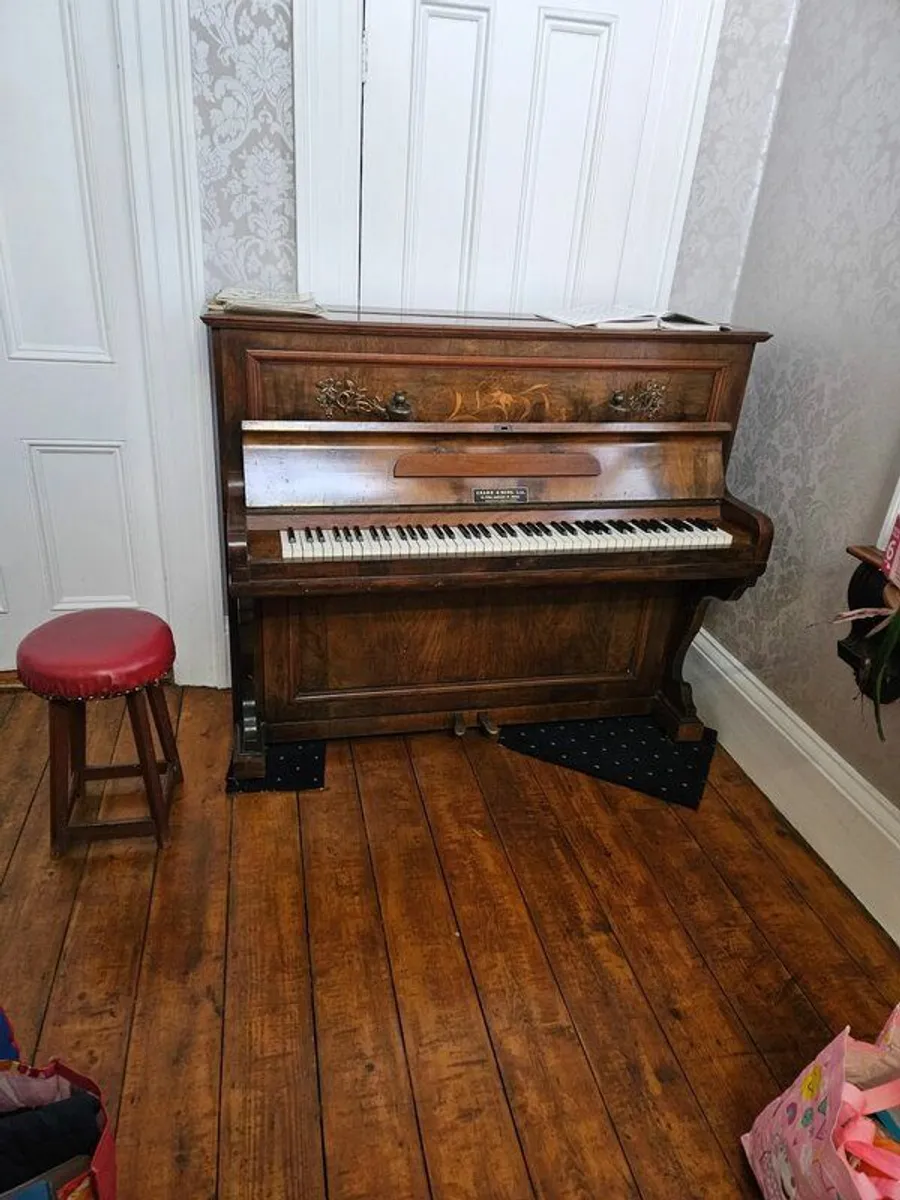 Piano - Image 1