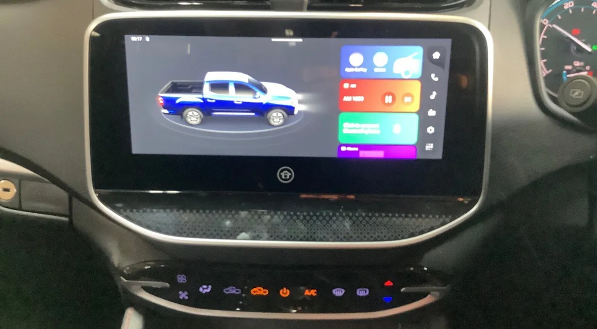 2023 Maxus T90EV Elite 88Kwh Crewcab - Image 4