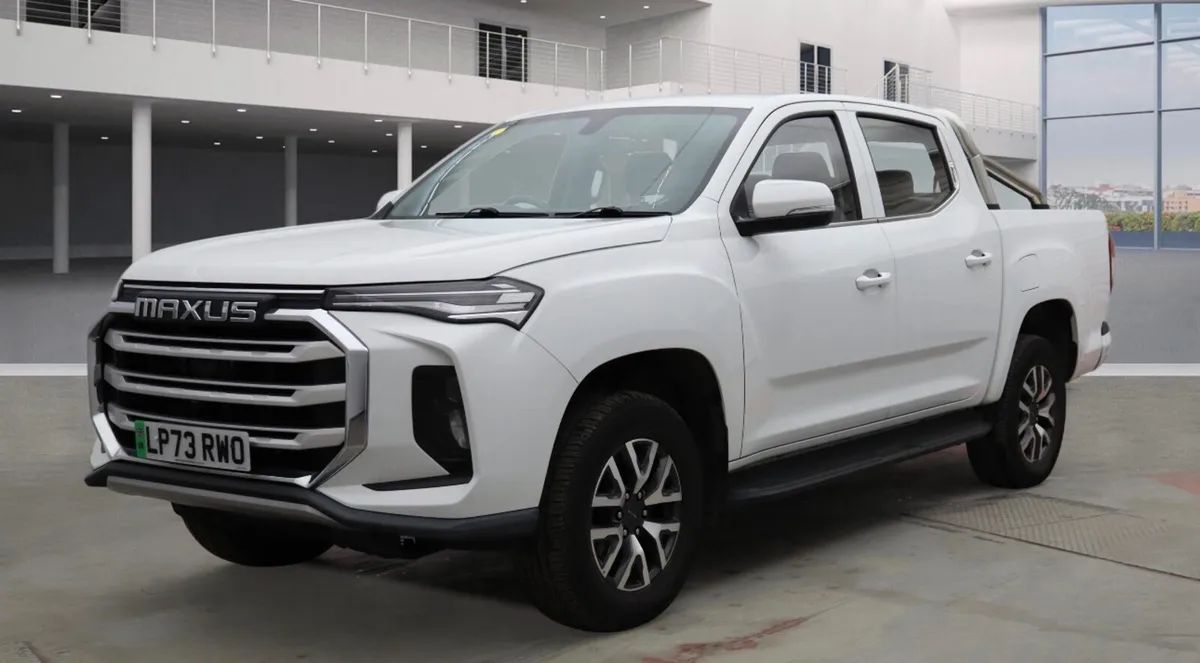 2023 Maxus T90EV Elite 88Kwh Crewcab - Image 2