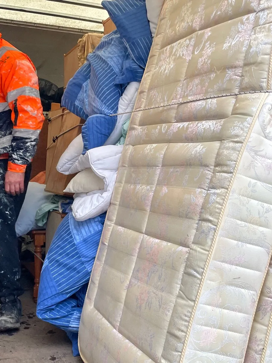 3 single mattress - Image 2