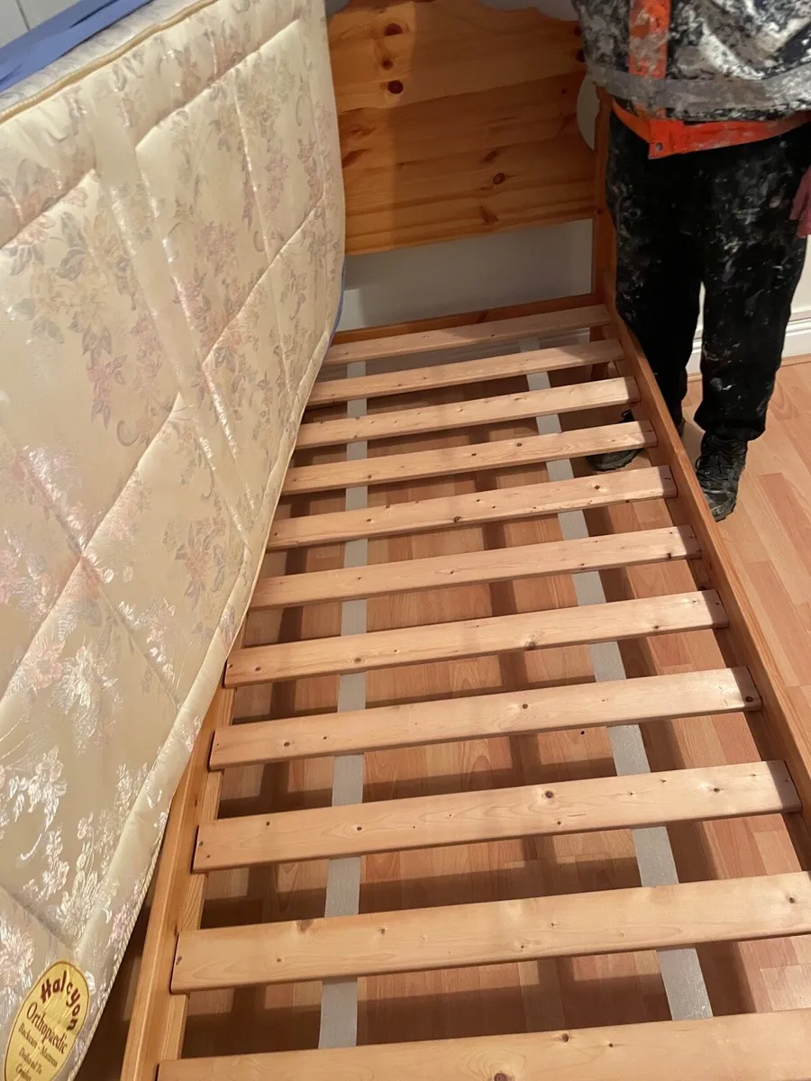 3 single mattress - Image 3