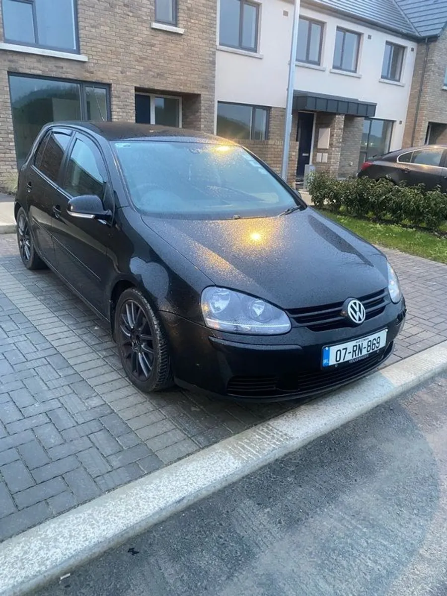 2007 Volkswagen Golf - Image 1